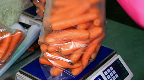 Classification of carrots Video stock 46787838