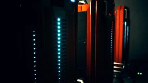 Clean industrial interior of a data server room with servers Illustrazione stock