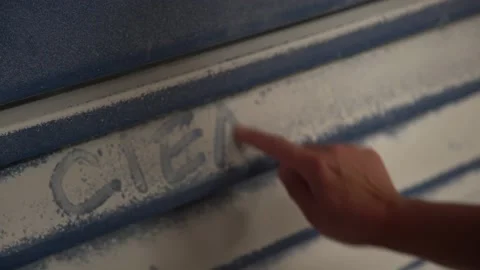 Clean me Stockbeeldmateriaal 200789404