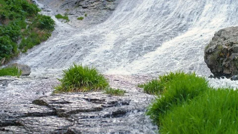 Clean Thermal Waterfall, Arpa River in Jermuk, Armenia 7 Vidéo 90094205