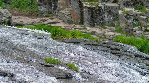 Clean Thermal Waterfall, Arpa River in Jermuk, Armenia 13 Vidéo 90094609