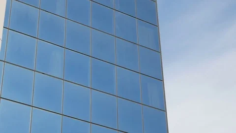 Clean windows on a skyscraper Video stock 73446922