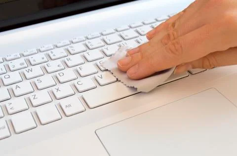 Cleaning the computer keyboard 库存照片