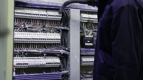 Cleaning electrical equipement with dry ice Stock Footage 84065750