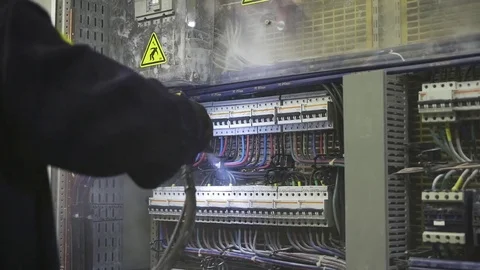 Cleaning electrical equipement with dry ice Stock Footage 84065762