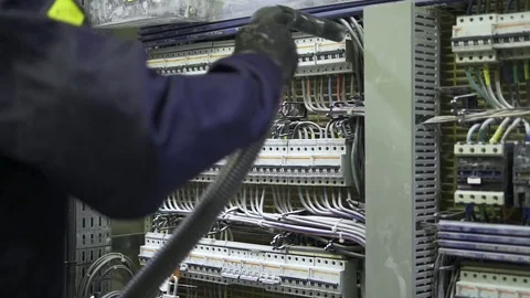 Cleaning electrical equipement with dry ice Stock Footage 84066115
