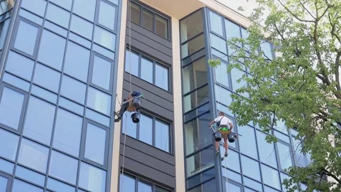 Cleaning the facade Video stock 158232987