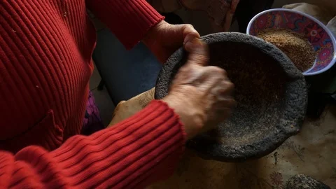 Cleaning molcajete Stock Footage 101911429
