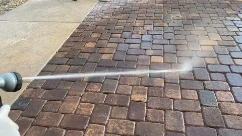 Cleaning the paver Video stock 123023232