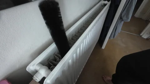 Cleaning the radiator dust. Vidéo 340502402