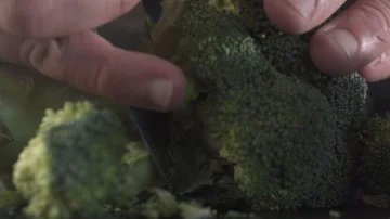 Cleaning a Roman Cabbage Video stock 85884753