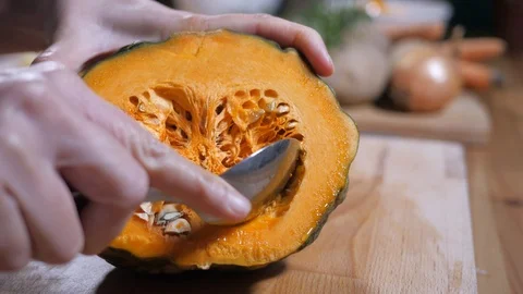 Cleaning squash zoom  Stock Footage 104553296