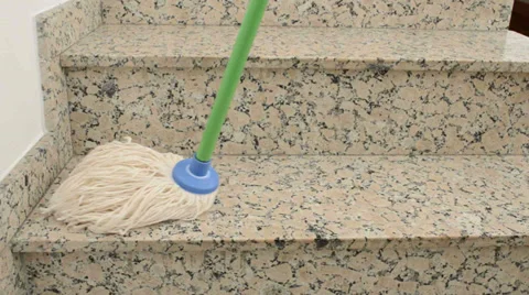 Cleaning the stairs Vidéo 37818752