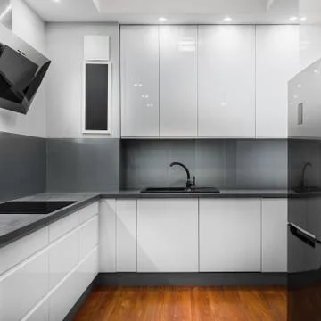 Clear and bright kitchen Stock-Fotos