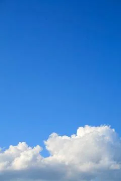 Clear blue sky with cloud Stock-Fotos