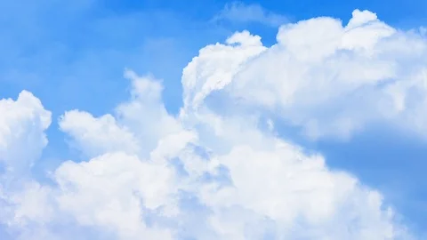 Clear blue sky with plain white cloud. Stock-Footage 109614445