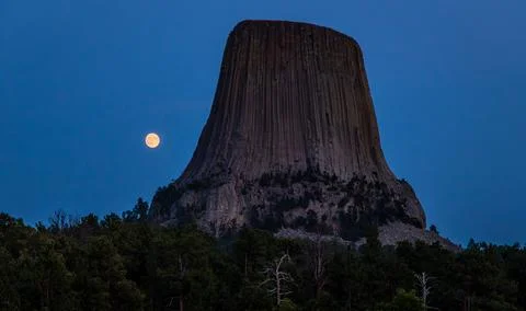 Clear Moonrise on Devils Tower, Devils Tower National Monument, Wyoming Stock Photos