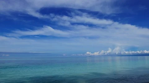 Clear Ocean Waters Vídeo Stock 51523138