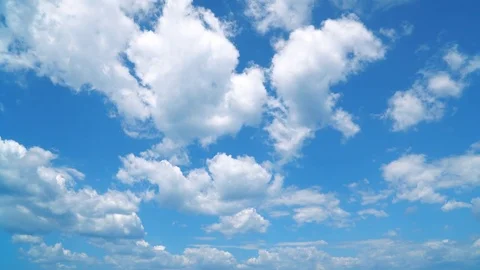 The clear sky with a cloud Vidéo 81114822