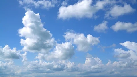 The clear sky with a cloud Vídeos de archivo 86303288