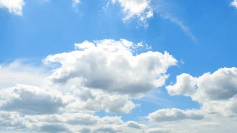The clear sky with a cloud Stockbeeldmateriaal 89650756