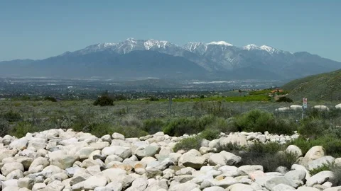 A clear view of the San Gabriel mountains Vidéo 274098522