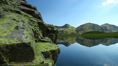 Clear Water in Lake View Dolly Motion 스톡 동영상 89502191