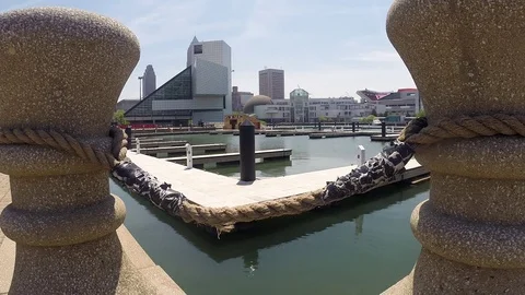 Cleveland from the Water 動画素材 71473315