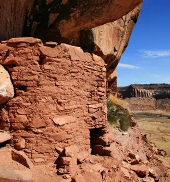 Cliff dwelling Stock Photos