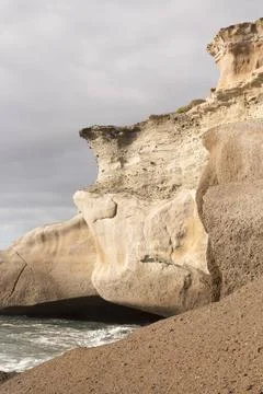Cliff eroded in shape of turtle head High Tenerife cliffs eroded by Atlant... Foto stock