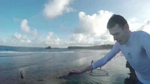 Cliff jump. Video stock 58120137