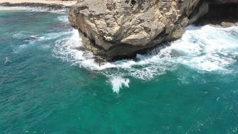 Cliff Jumping 스톡 동영상 96638022