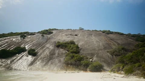 Cliff on Misery Beach 스톡 동영상 305522854