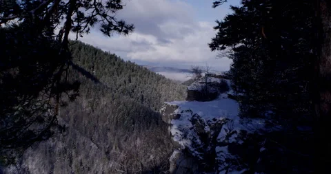 Cliff in mountains Video stock 147640405