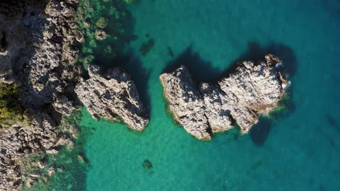 Cliff overlooking the ocean. Aerial view Stock Footage 186522585