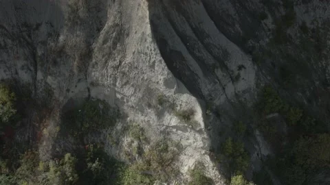 Cliff pull back and expose view Stock Footage 145955471