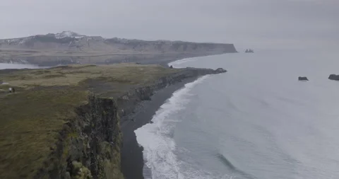 Cliffs of Dyrhólaey in Iceland Video stock 228656786