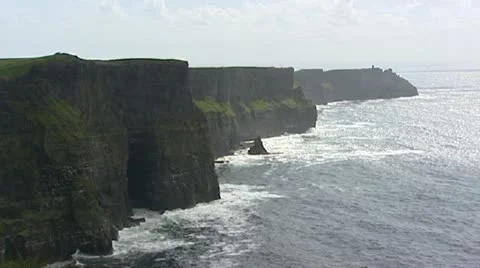 Cliffs of Moher at Atlantic ocean - medium shot. Stock Footage 21276719