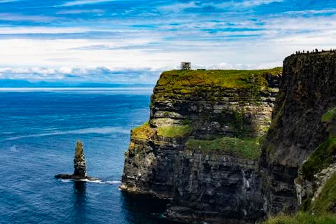 Cliffs of Moher with castle under renovation, sea cliffs located at the south Stockfoto's