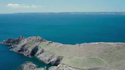 Cliffs over Cudden Point from a drone, National Trust, SW Coast Path, Penzance 스톡 동영상 201215359
