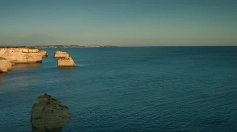 Cliffs sunset camera pan Vídeo Stock 46964978