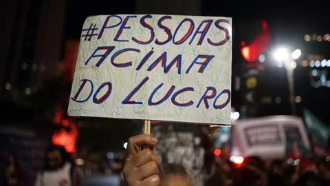 Climate activists stage protest in So Paulo City Foto stock
