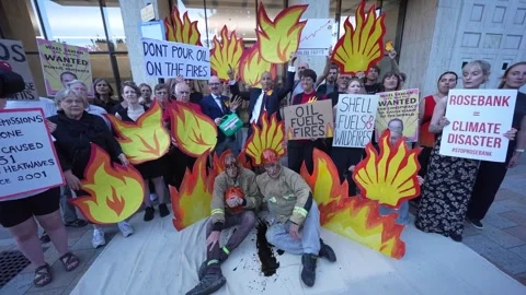 Climate campaigners stage protest outside Shell UK HQ Stock Footage 340773278