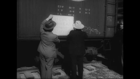 CLIMAX, MINNESOTA - 1946: Grain shipment — Goods handled by freight car Видео 342856853