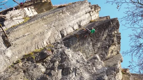 Climber Video stock 151723927