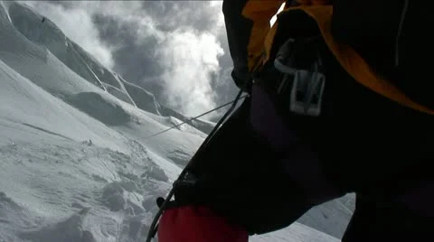 Climber passing close by 库存影片 22220939