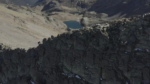 Climber on a ridge Video stock 97157003