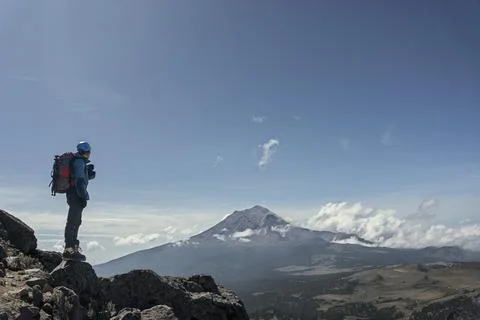A Climber on a summit freedom Stock-Fotos