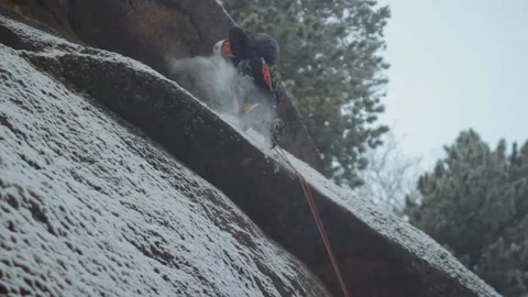 Climber on the wall 스톡 동영상 83788697