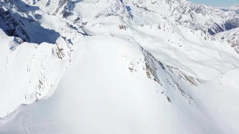 Climbers in snowy mountain  Video stock 301638517
